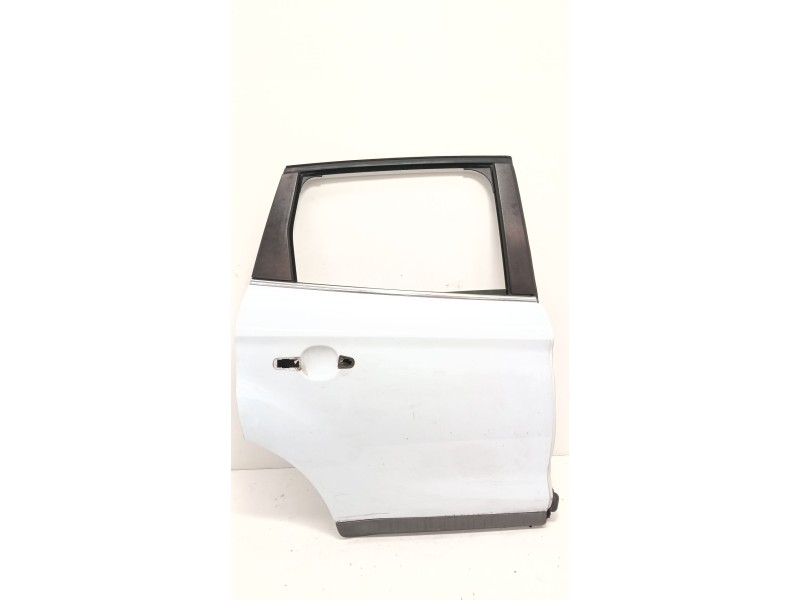 Recambio de puerta trasera derecha para ford kuga i 2.0 tdci referencia OEM IAM   