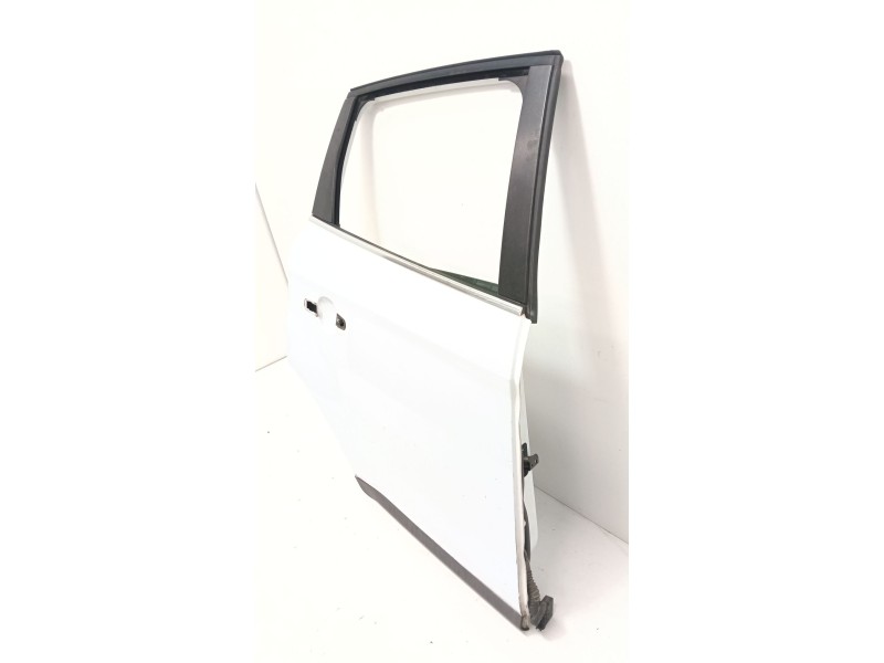 Recambio de puerta trasera derecha para ford kuga i 2.0 tdci referencia OEM IAM   
							