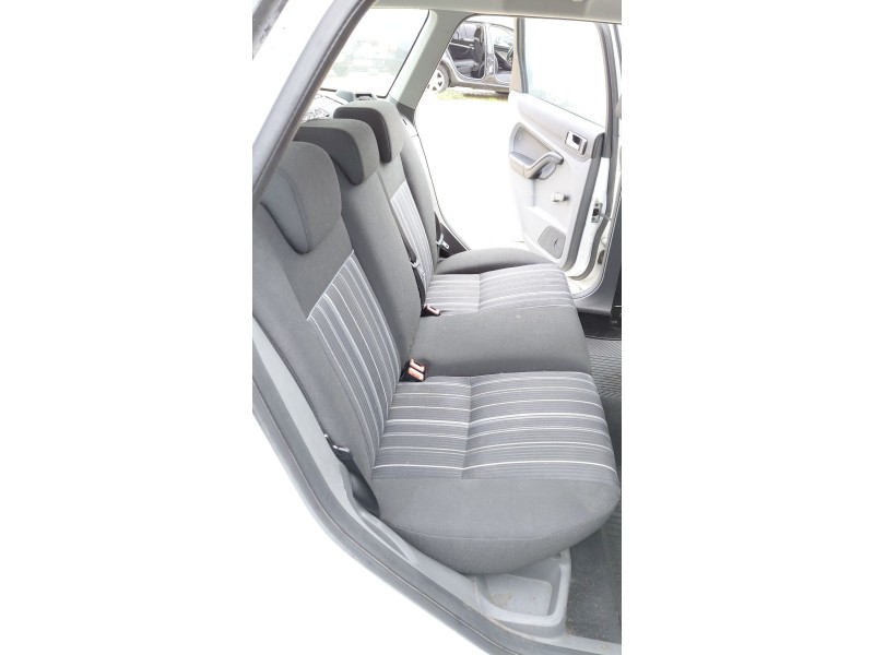 Recambio de asientos traseros para ford focus ii turnier (da_, ffs, ds) 2.0 tdci referencia OEM IAM   