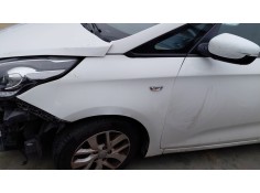 Recambio de aleta delantera izquierda para kia carens iv 1.7 crdi referencia OEM IAM   