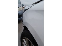 Recambio de aleta delantera izquierda para kia carens iv 1.7 crdi referencia OEM IAM    2