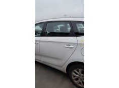 Recambio de puerta trasera izquierda para kia carens iv 1.7 crdi referencia OEM IAM   