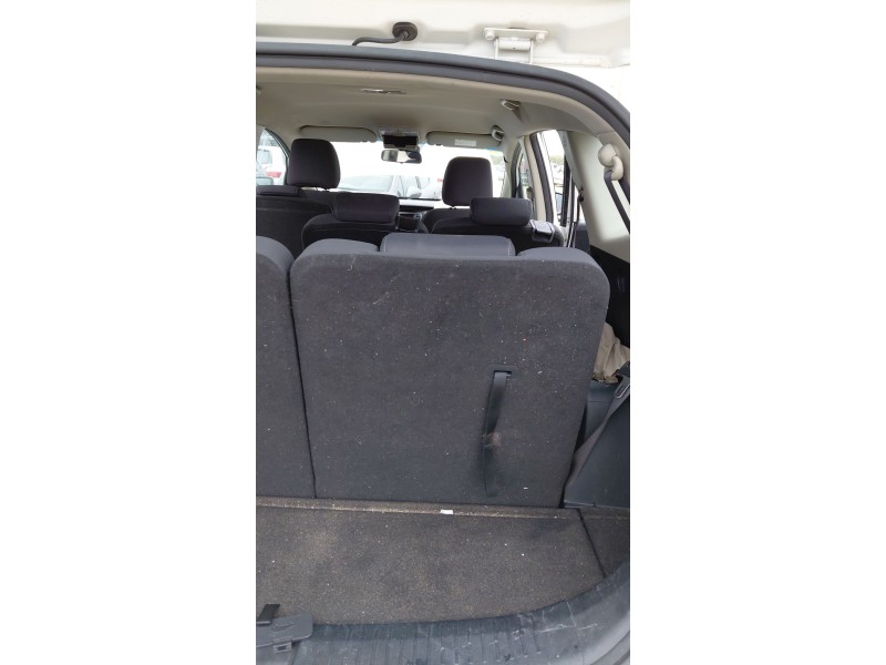 Recambio de asiento tercera fila para kia carens iv 1.7 crdi referencia OEM IAM   