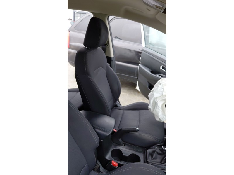Recambio de asiento delantero izquierdo para kia carens iv 1.7 crdi referencia OEM IAM   
							