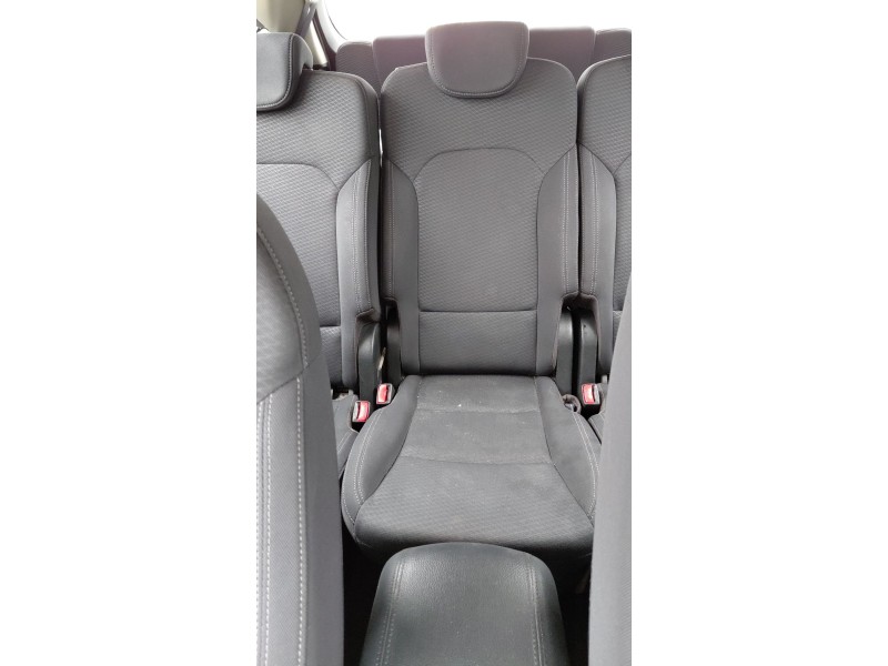 Recambio de asiento trasero medio para kia carens iv 1.7 crdi referencia OEM IAM   