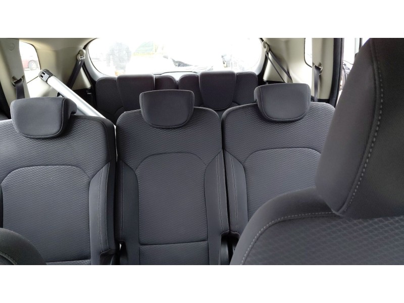 Recambio de asiento trasero medio para kia carens iv 1.7 crdi referencia OEM IAM   
							