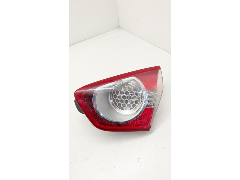 Recambio de piloto trasero derecho interior para ford kuga i 2.0 tdci referencia OEM IAM   
							