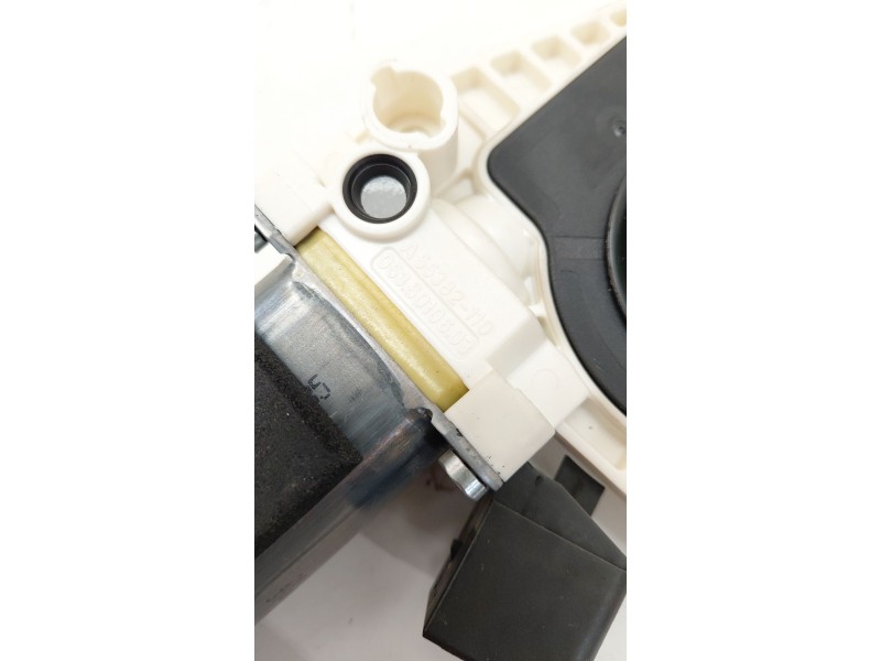 Recambio de motor elevalunas delantero derecho para mercedes-benz cla coupé (c117) cla 220 cdi 4-matic (117.305) referencia OEM 