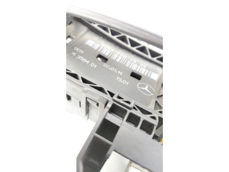 Recambio de maneta exterior delantera izquierda para mercedes-benz cla coupé (c117) cla 220 cdi 4-matic (117.305) referencia OEM
							