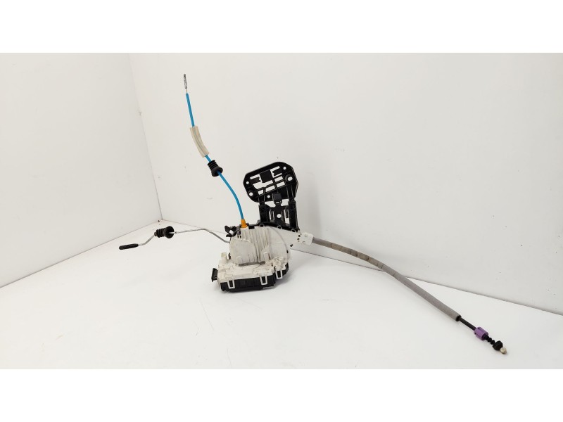 Recambio de cerradura puerta delantera derecha para mercedes-benz cla coupé (c117) cla 220 cdi 4-matic (117.305) referencia OEM 
							