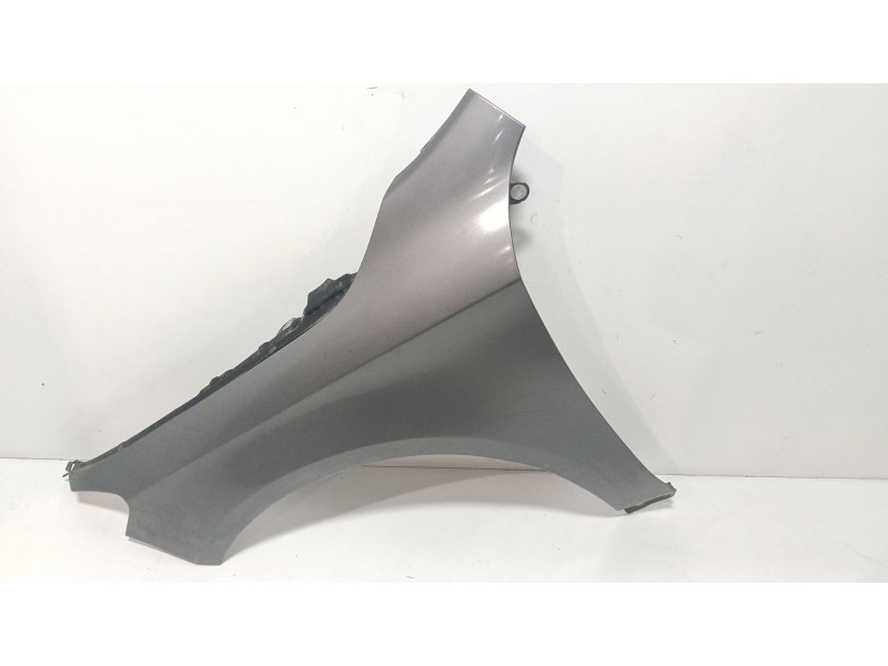 Recambio de aleta delantera izquierda para mercedes-benz cla coupé (c117) cla 220 cdi 4-matic (117.305) referencia OEM IAM   
							