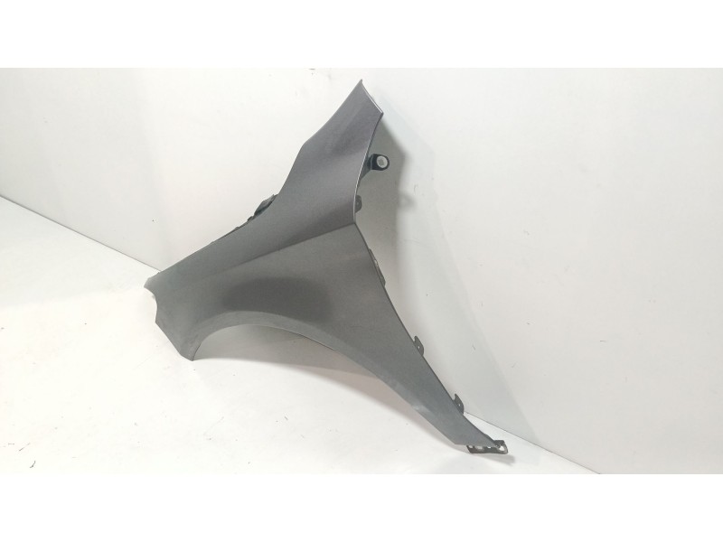 Recambio de aleta delantera izquierda para mercedes-benz cla coupé (c117) cla 220 cdi 4-matic (117.305) referencia OEM IAM   