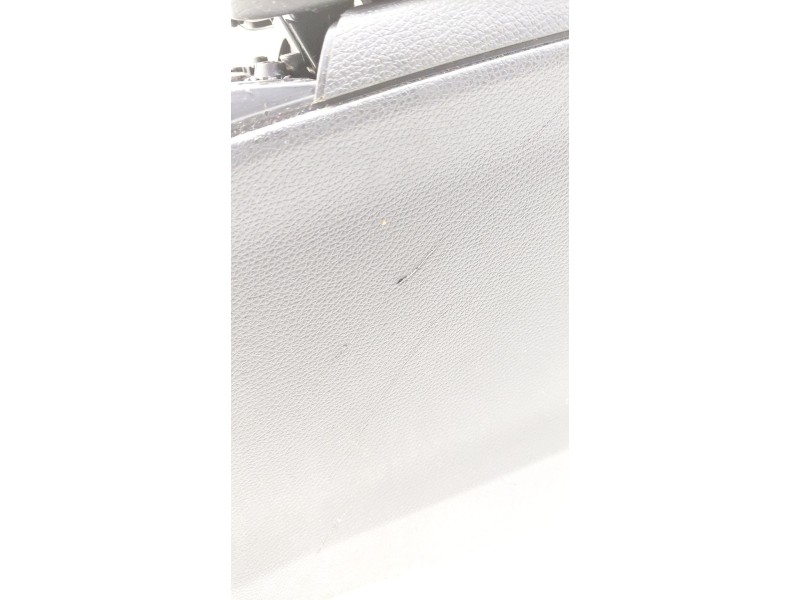 Recambio de apoyabrazos central para mercedes-benz cla coupé (c117) cla 220 cdi 4-matic (117.305) referencia OEM IAM A1766801200
							