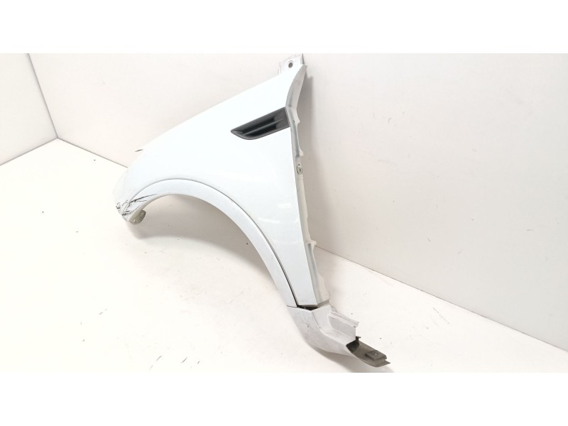 Recambio de aleta delantera izquierda para ford kuga i 2.0 tdci referencia OEM IAM   