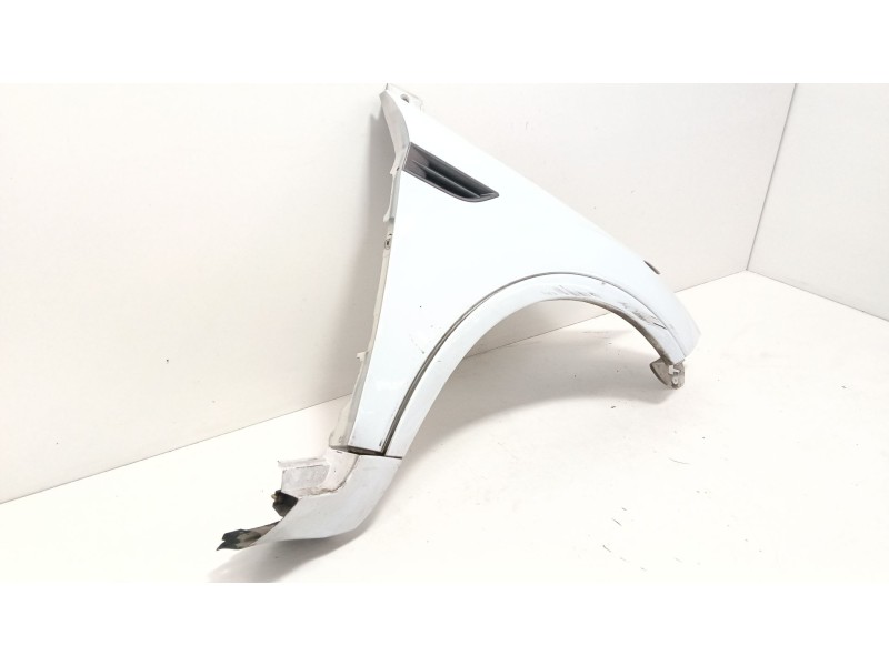 Recambio de aleta delantera derecha para ford kuga i 2.0 tdci referencia OEM IAM   
							