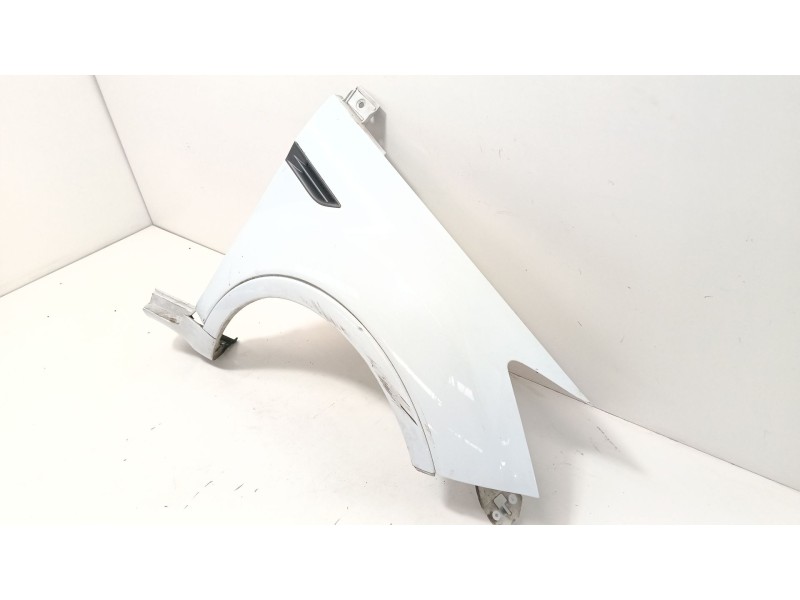 Recambio de aleta delantera derecha para ford kuga i 2.0 tdci referencia OEM IAM   
							