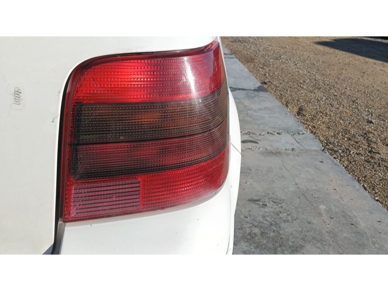 Recambio de piloto trasero izquierdo para volkswagen golf iv (1j1) 1.9 tdi referencia OEM IAM   