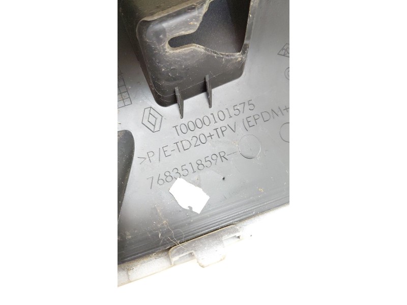 Recambio de moldura para renault scénic iii (jz0/1_) 1.5 dci (jz02, jz0r) referencia OEM IAM 768351859R  
							