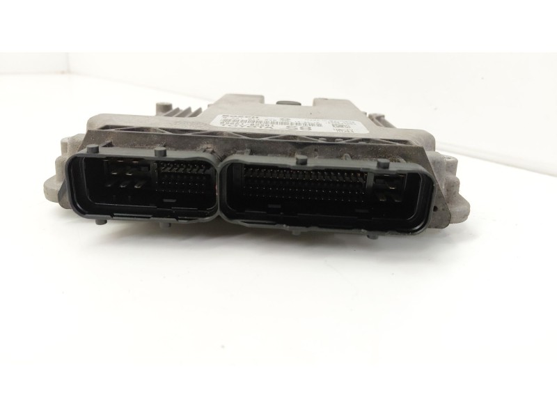 Recambio de centralita motor uce para toyota auris (_e15_) 1.4 d-4d (nde150_) referencia OEM IAM 8966102S81  