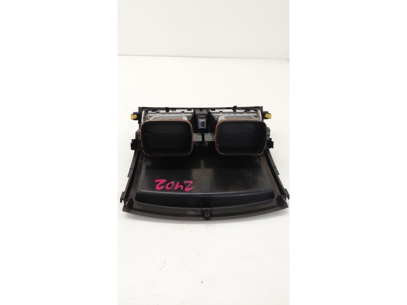 Recambio de rejilla aireadora para toyota auris (_e15_) 1.4 d-4d (nde150_) referencia OEM IAM 5567002100  
							