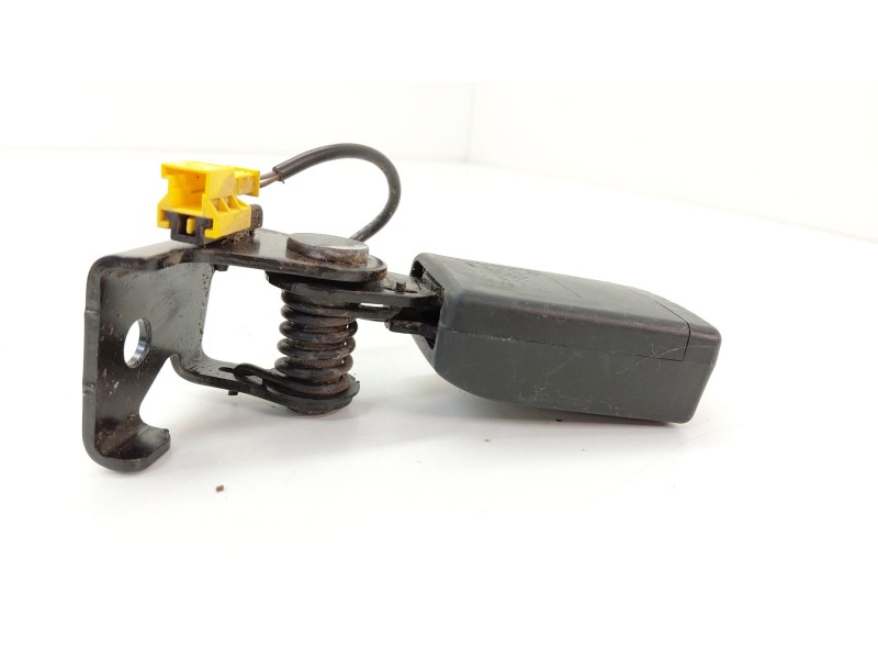 Recambio de enganche cinturon trasero izquierdo para mercedes-benz cla coupé (c117) cla 220 cdi 4-matic (117.305) referencia OEM
							