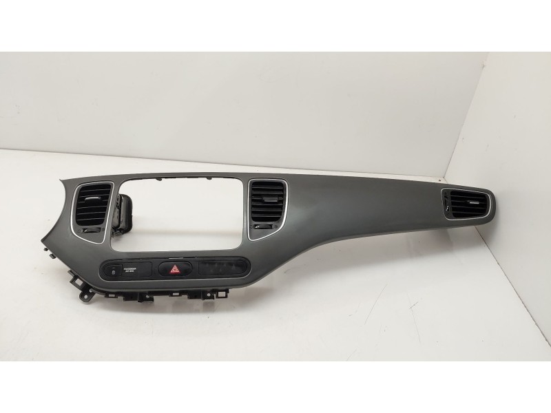 Recambio de consola central para kia carens iv 1.7 crdi referencia OEM IAM 84740A4000  