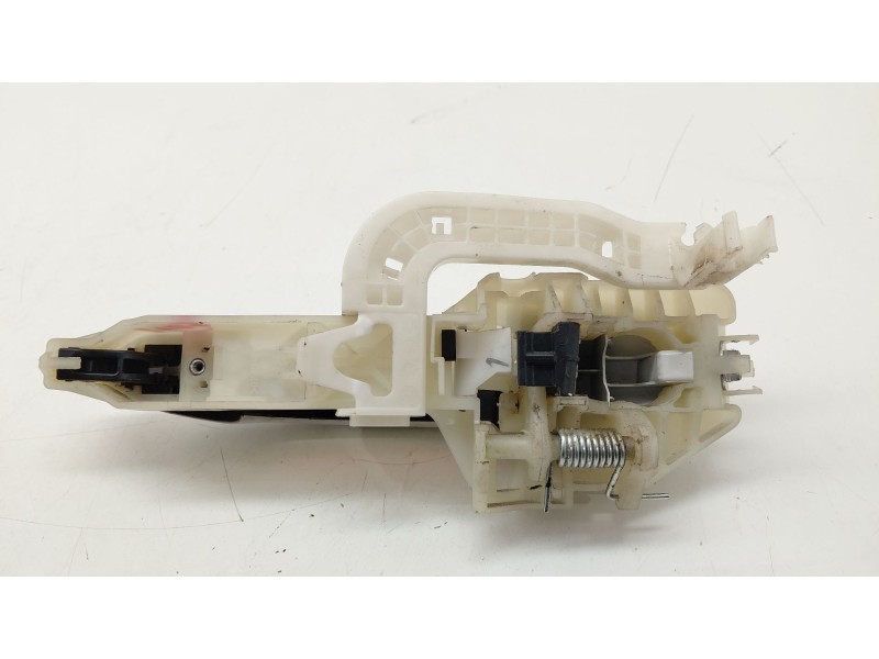 Recambio de maneta exterior delantera derecha para kia carens iv 1.7 crdi referencia OEM IAM   
							