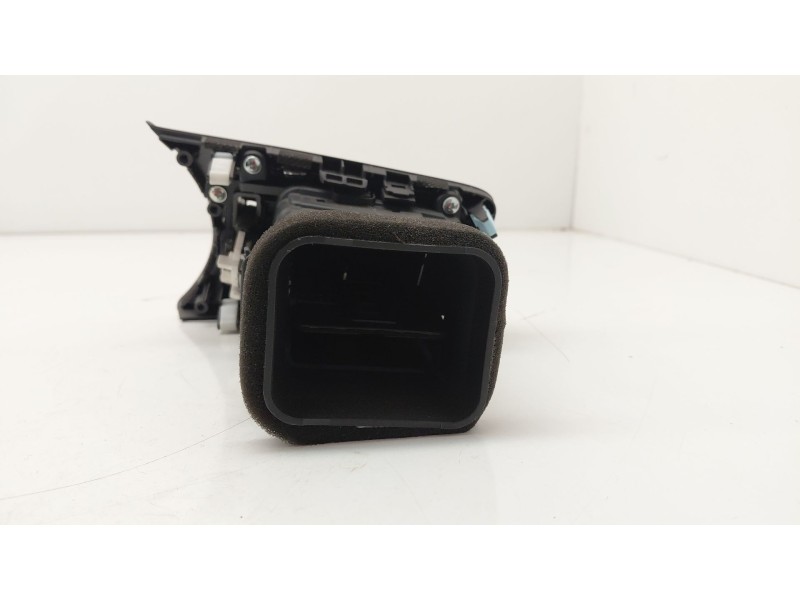 Recambio de rejilla aireadora para kia carens iv 1.7 crdi referencia OEM IAM 97480A4000  