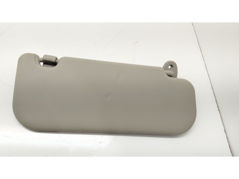 Recambio de parasol izquierdo para kia carens iv 1.7 crdi referencia OEM IAM   