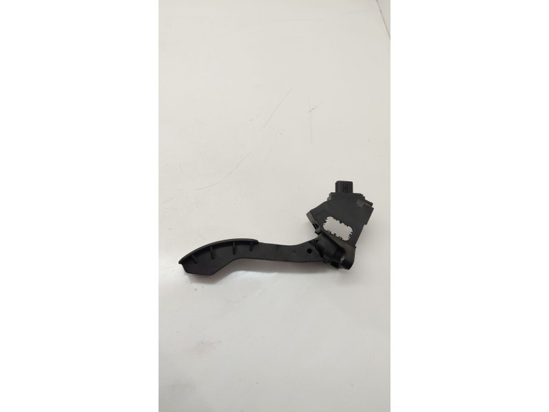 Recambio de pedal acelerador para toyota auris (_e15_) 1.4 d-4d (nde150_) referencia OEM IAM 7811002011  
							