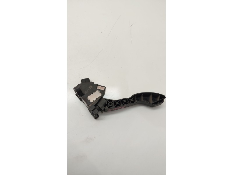 Recambio de pedal acelerador para toyota auris (_e15_) 1.4 d-4d (nde150_) referencia OEM IAM 7811002011  
							