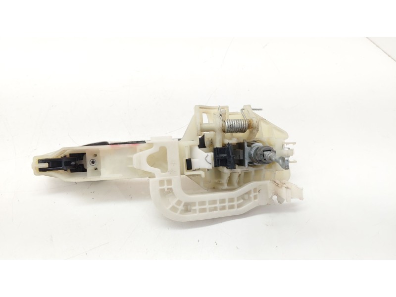 Recambio de maneta exterior delantera izquierda para kia carens iv 1.7 crdi referencia OEM IAM   