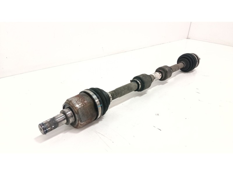 Recambio de transmision delantera derecha para kia carens iv 1.7 crdi referencia OEM IAM 49501A4220  