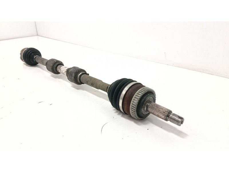 Recambio de transmision delantera derecha para kia carens iv 1.7 crdi referencia OEM IAM 49501A4220  