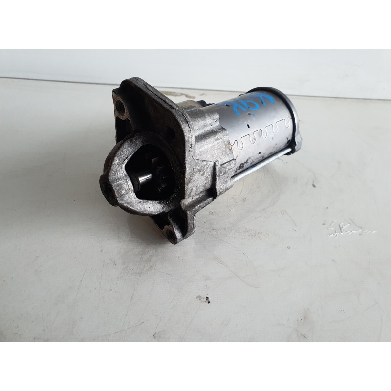 Recambio de motor arranque para renault clio iv expression referencia OEM IAM 233004868R  