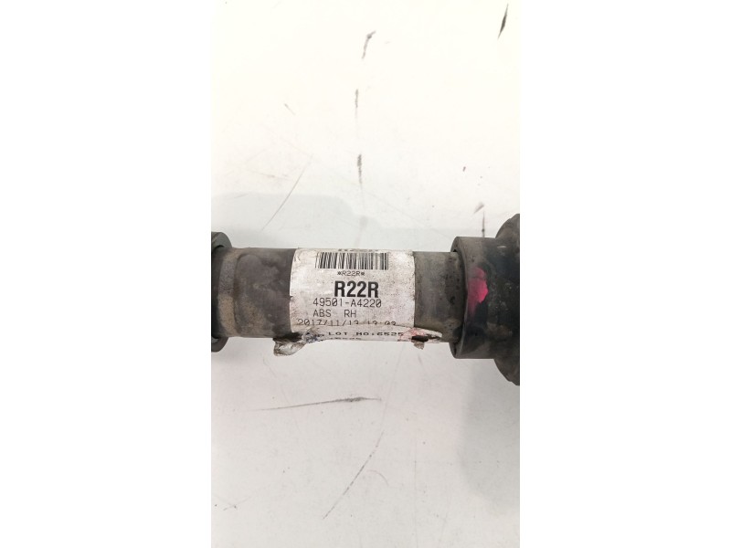 Recambio de transmision delantera derecha para kia carens iv 1.7 crdi referencia OEM IAM 49501A4220  
							