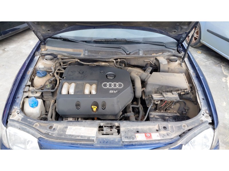 audi a3 (8l1) del año 1999
							