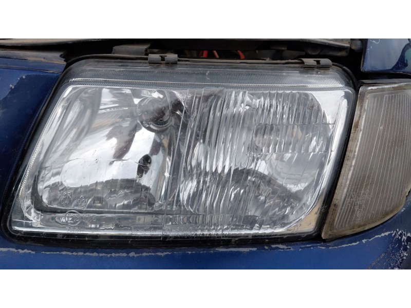 Recambio de faro izquierdo para audi a3 (8l1) 1.8 referencia OEM IAM   