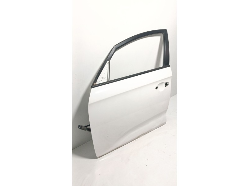 Recambio de puerta delantera izquierda para kia carens iv 1.7 crdi referencia OEM IAM   