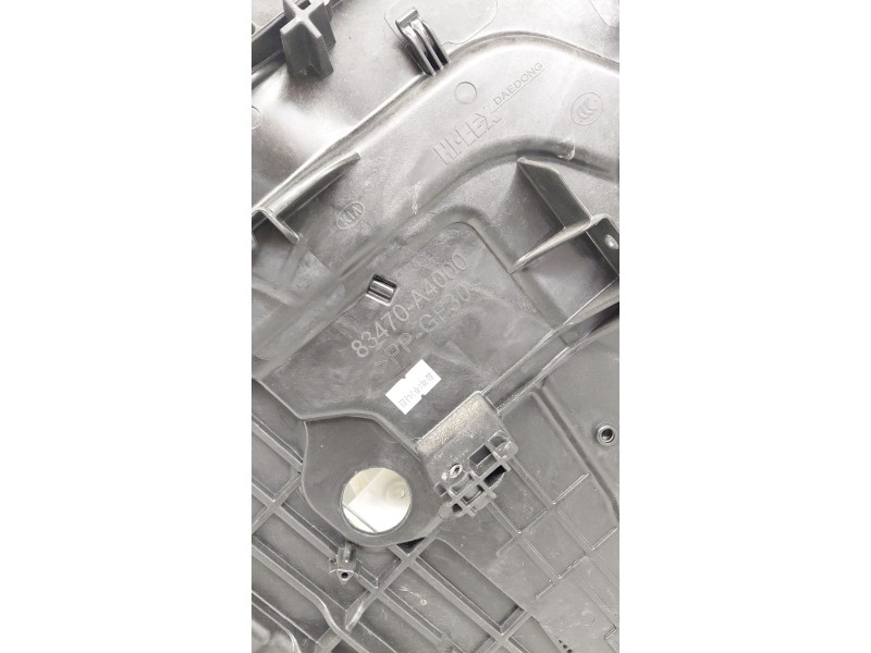 Recambio de elevalunas trasero izquierdo para kia carens iv 1.7 crdi referencia OEM IAM 83470A4000  