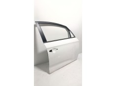 Recambio de puerta delantera derecha para kia carens iv 1.7 crdi referencia OEM IAM    2