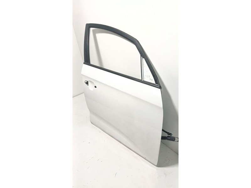 Recambio de puerta delantera derecha para kia carens iv 1.7 crdi referencia OEM IAM   
							