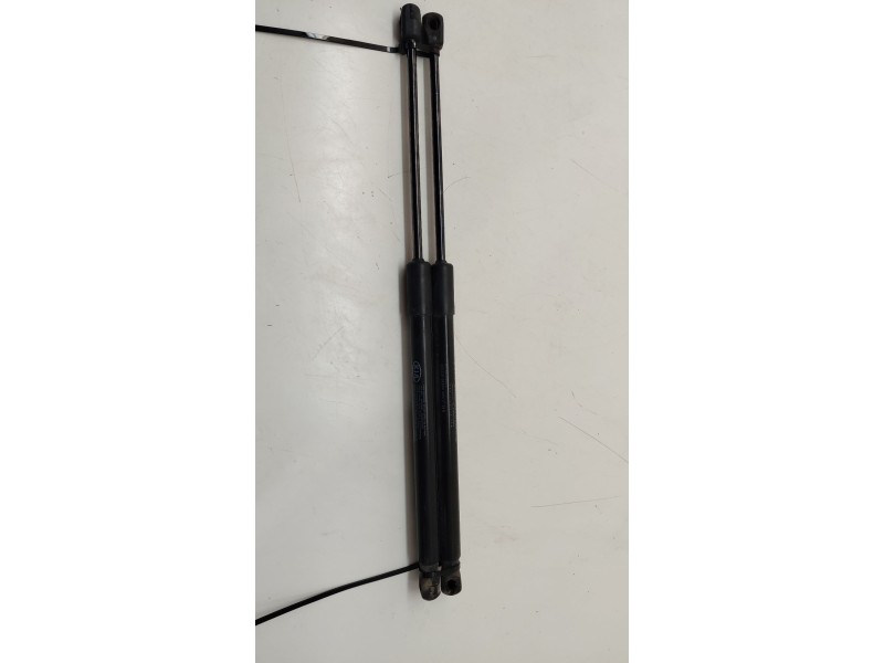 Recambio de amortiguadores maletero / porton para kia carens iv 1.7 crdi referencia OEM IAM 81780A4001  