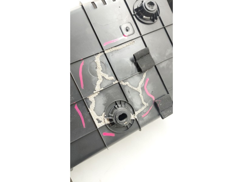 Recambio de no identificado para kia carens iv 1.7 crdi referencia OEM IAM 85715A4581  
							