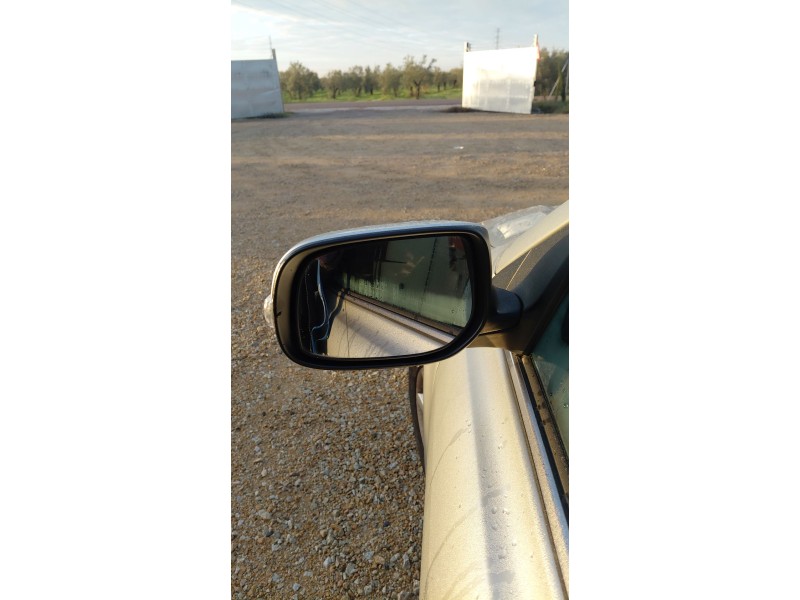 Recambio de retrovisor izquierdo para toyota avensis (_t25_) 2.0 d-4d (adt250_) referencia OEM IAM   