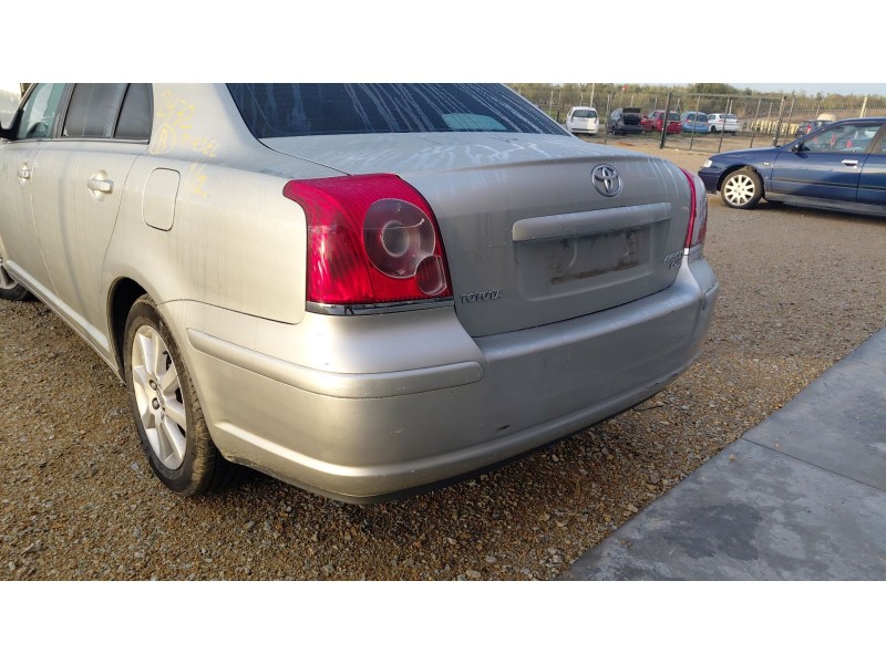 Recambio de paragolpes trasero para toyota avensis (_t25_) 2.0 d-4d (adt250_) referencia OEM IAM   