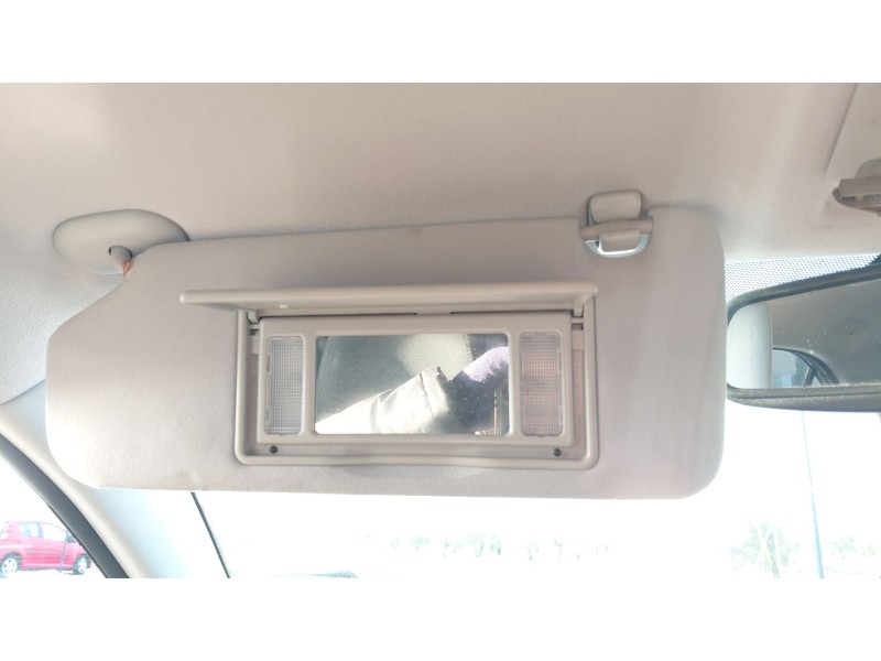 Recambio de parasol izquierdo para toyota avensis (_t25_) 2.0 d-4d (adt250_) referencia OEM IAM   