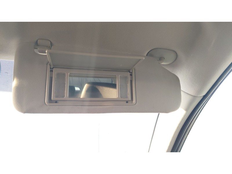 Recambio de parasol derecho para toyota avensis (_t25_) 2.0 d-4d (adt250_) referencia OEM IAM   