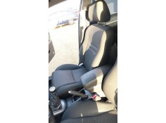 Recambio de asiento delantero derecho para toyota avensis (_t25_) 2.0 d-4d (adt250_) referencia OEM IAM    2