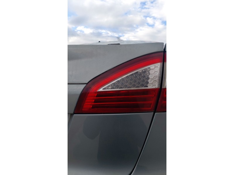 Recambio de piloto trasero derecho interior para ford mondeo iv (ba7) 2.0 tdci referencia OEM IAM   
							